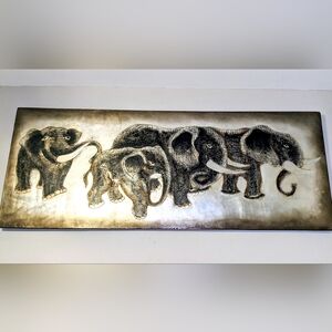 Elegant Elephant Wall Art in Black and Gold